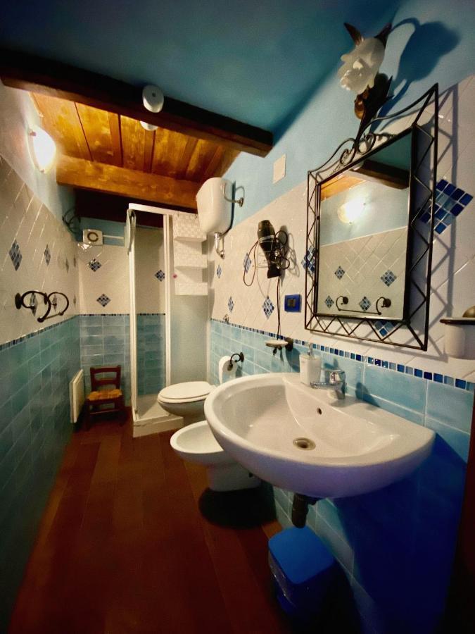 Domos Antigas Bed & Breakfast Bottidda Ngoại thất bức ảnh